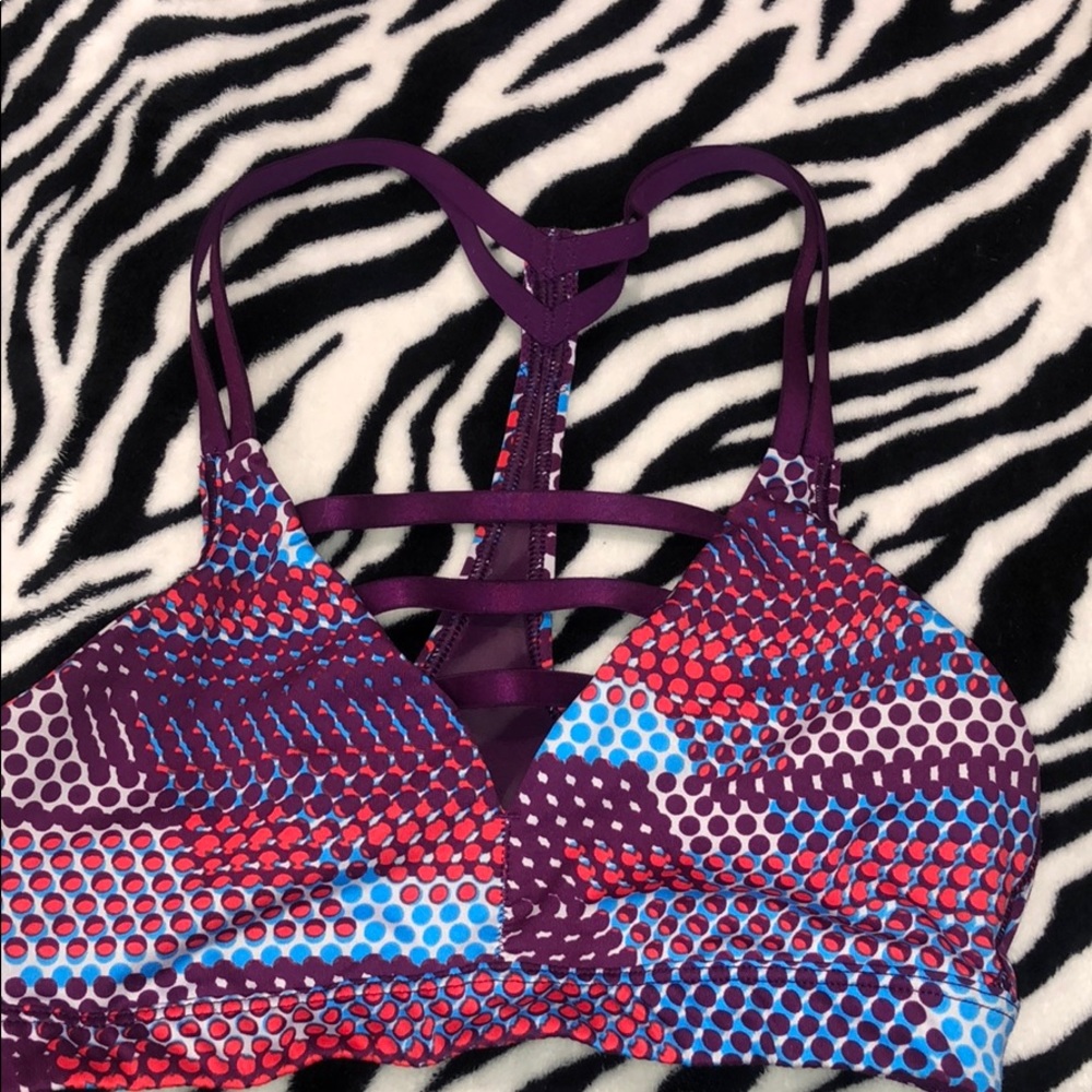 sports bra